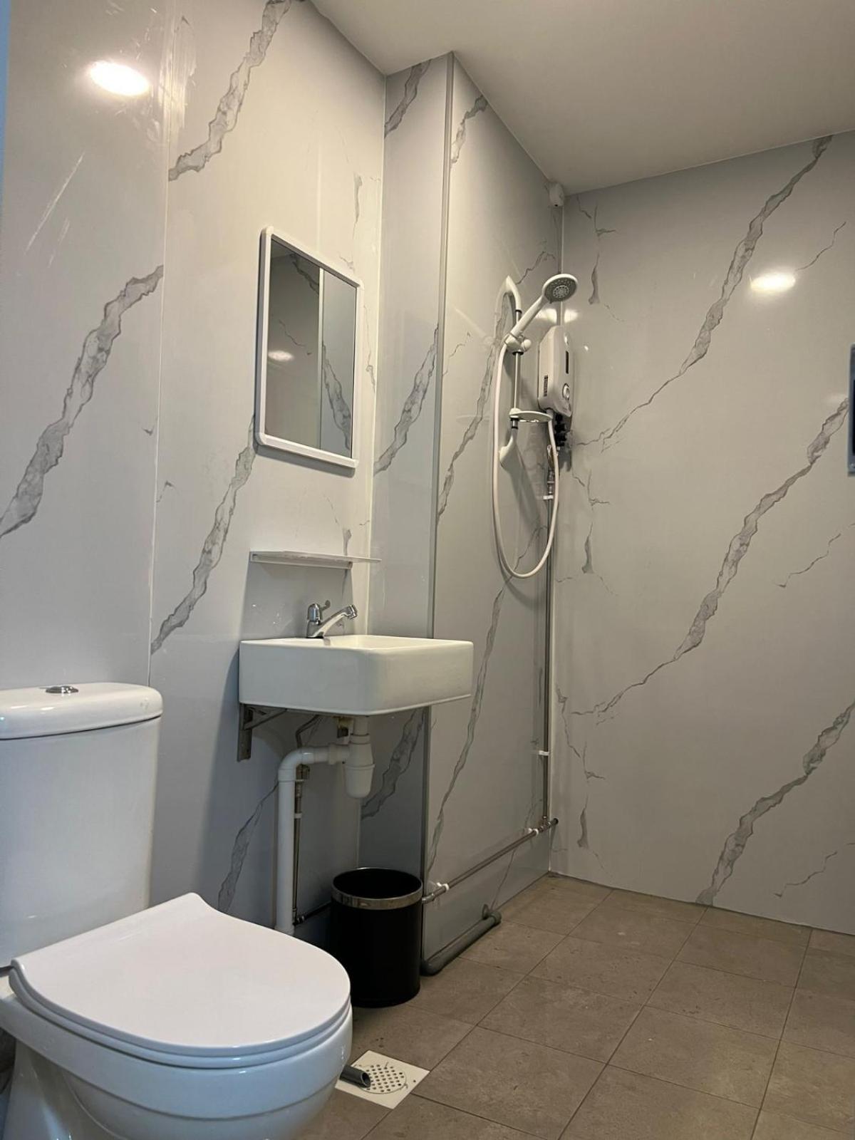 Duke Living Hostel Singapore Buitenkant foto